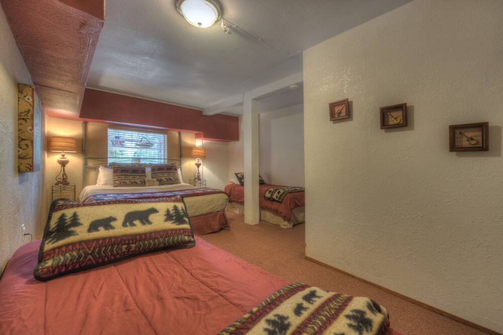 Photo of Bedroom in Kingswood Estates