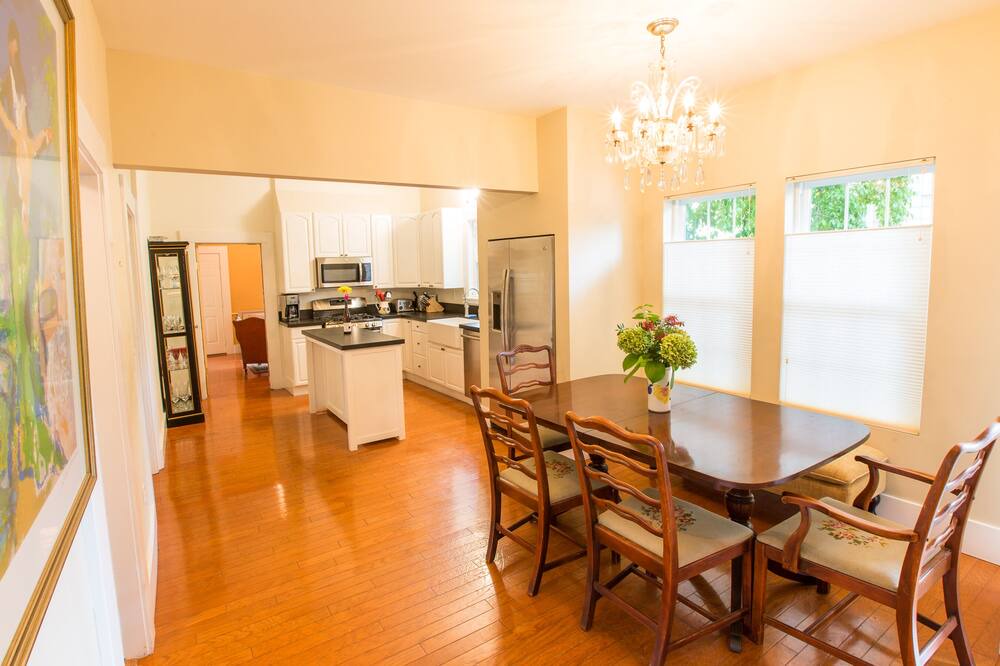 Photo of Kitchen in St. Helena