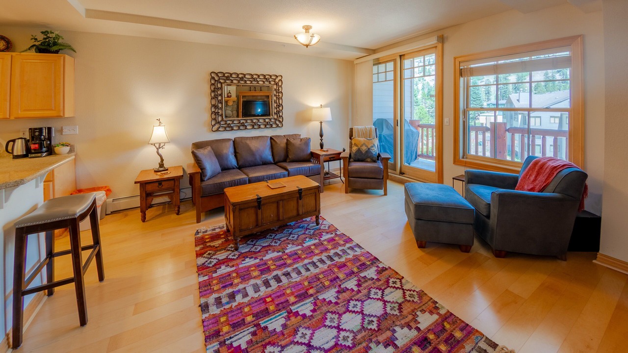 Photo of Livingroom in Kirkwood