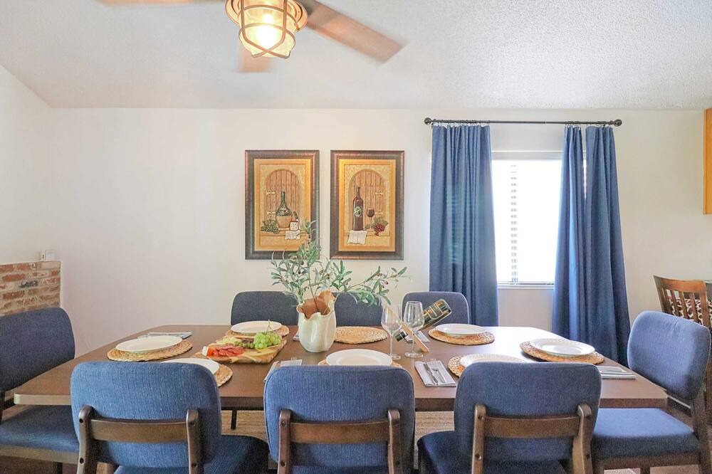 Photo of Bedroom in Santa Rosa