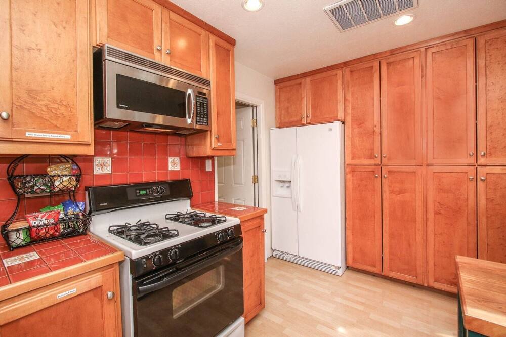 Photo of Kitchen in Edgewood Park