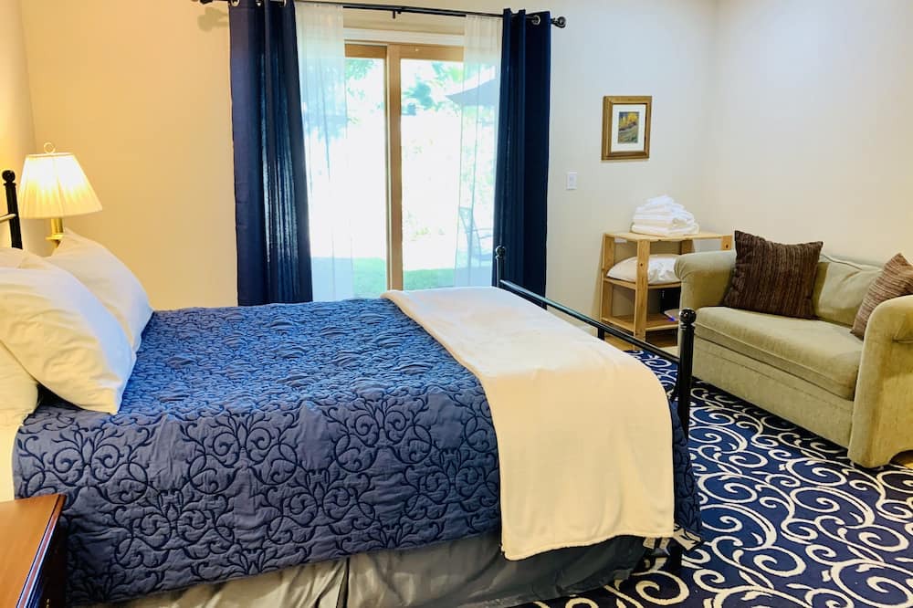 Photo of Bedroom in Edgewood Park
