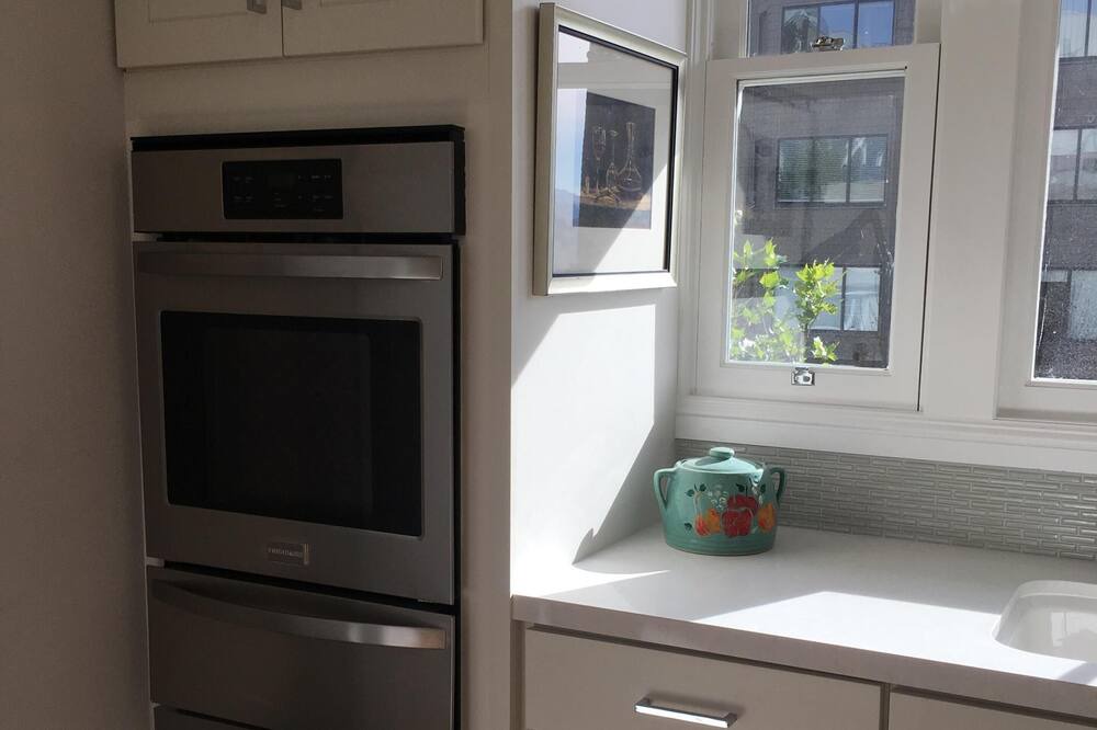 Photo of Others in Pacific Heights