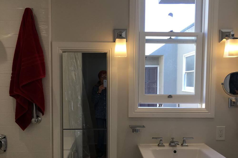 Photo of Others in Pacific Heights