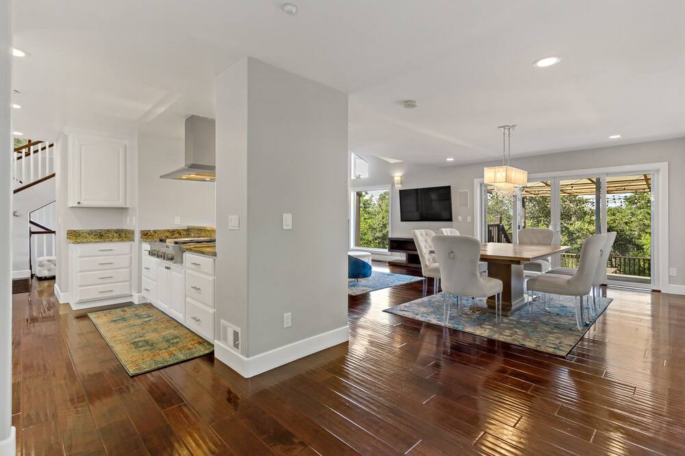 Photo of Livingroom in Hayward