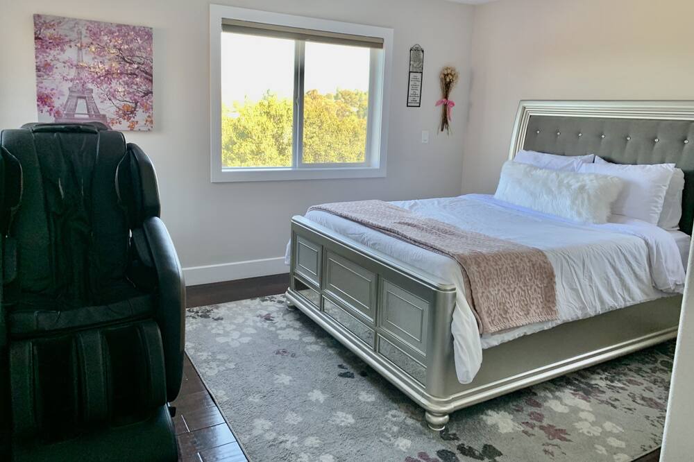 Photo of Bedroom in Hayward