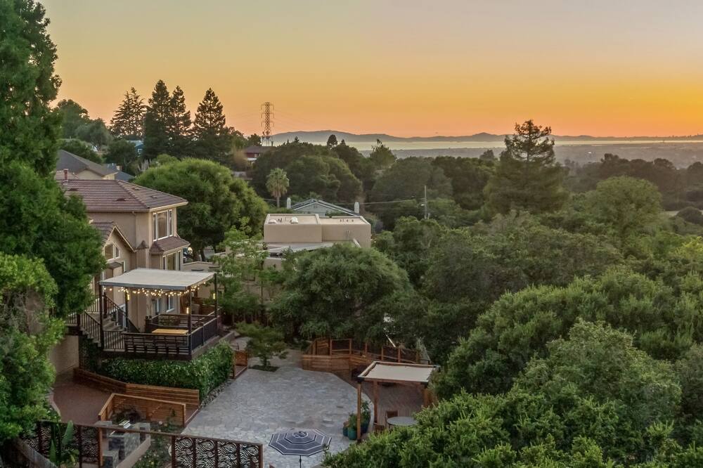 Photo of Outdoor in Hayward