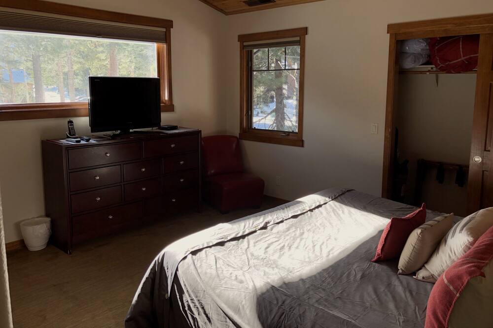 Photo of Bathroom in Mammoth Lakes