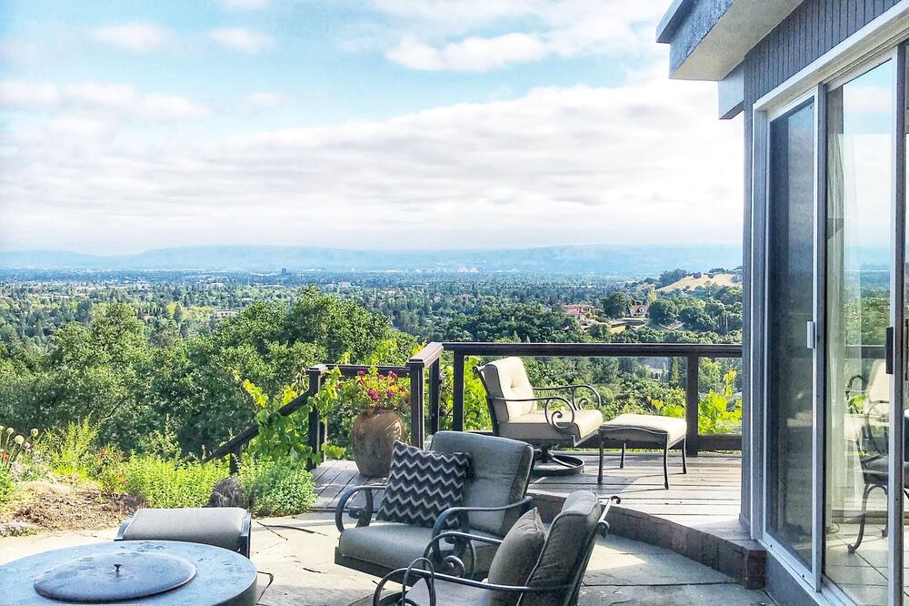 Photo of Bedroom in Los Gatos
