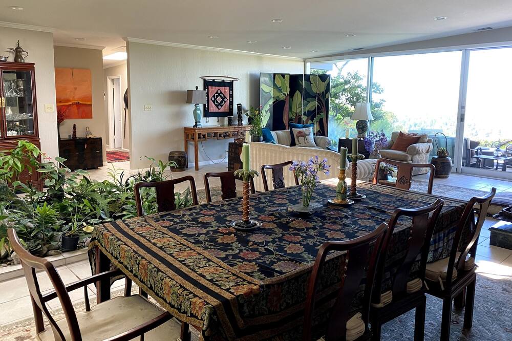Photo of Bedroom in Los Gatos