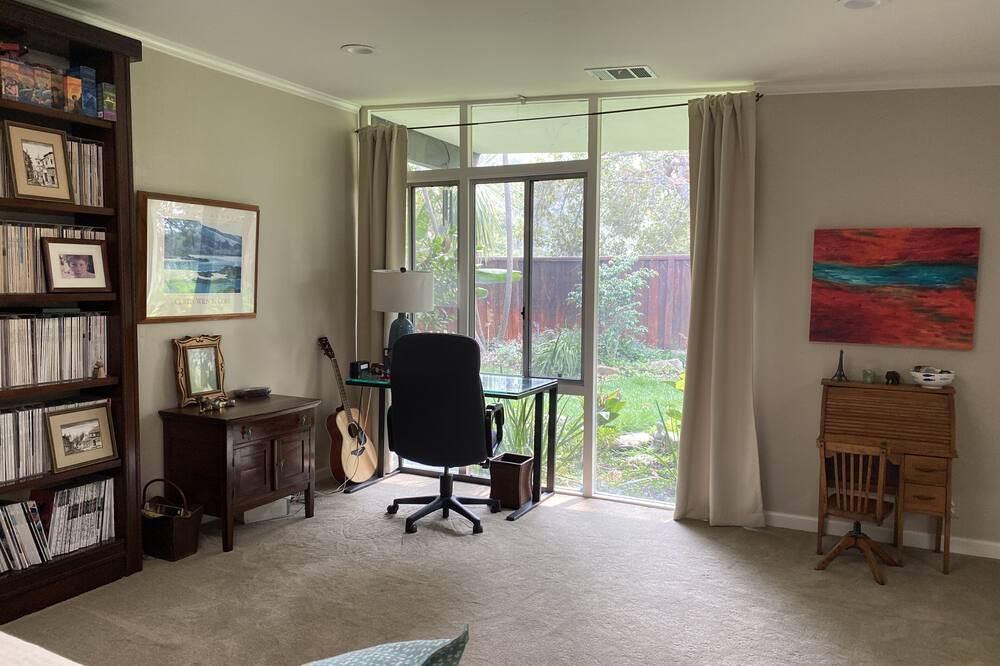 Photo of Bedroom in Los Gatos