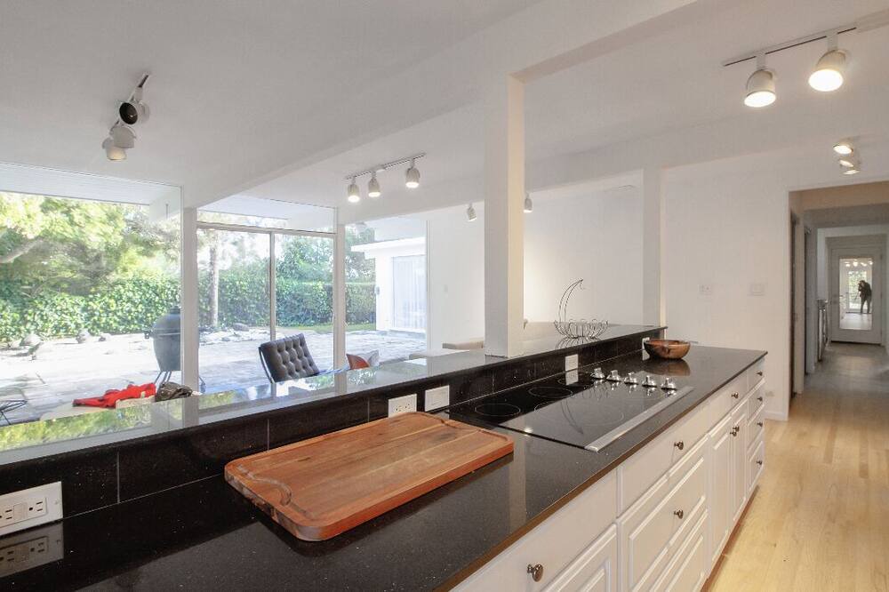 Photo of Kitchen in Highlands-Baywood Park