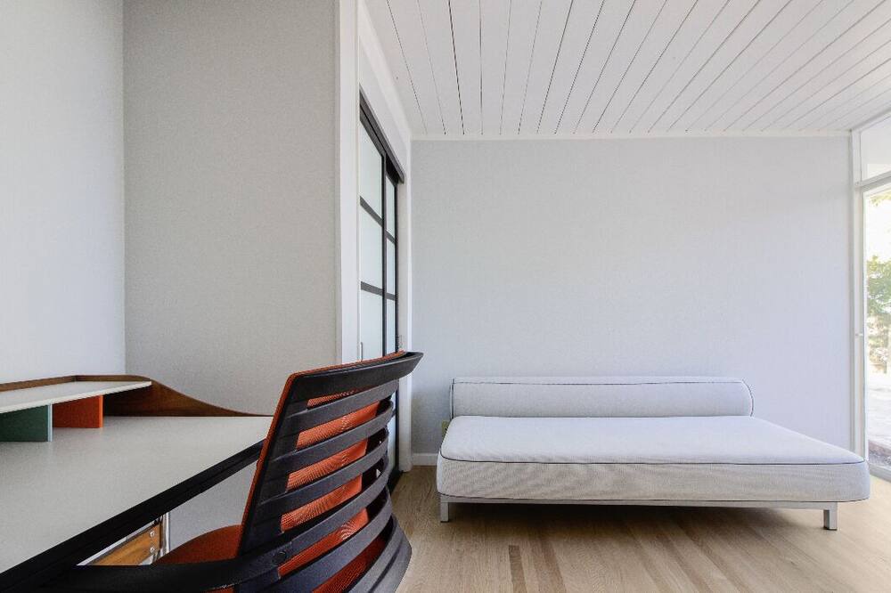 Photo of Bedroom in Highlands-Baywood Park