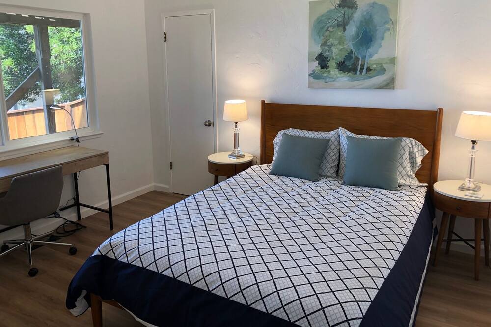 Photo of Bedroom in Sequoyah