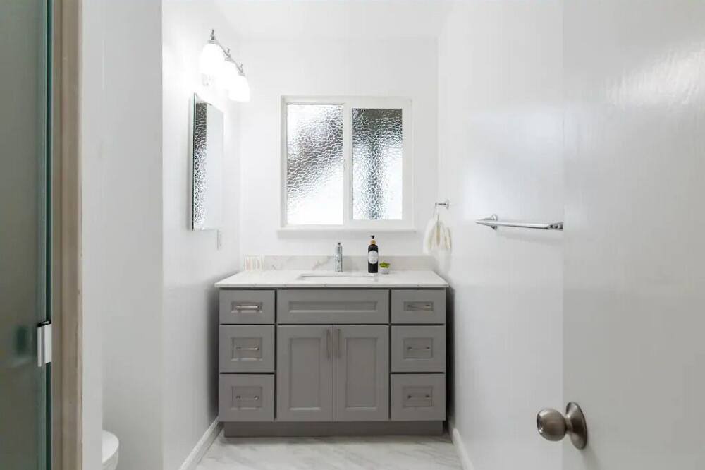 Photo of Bathroom in Sequoyah