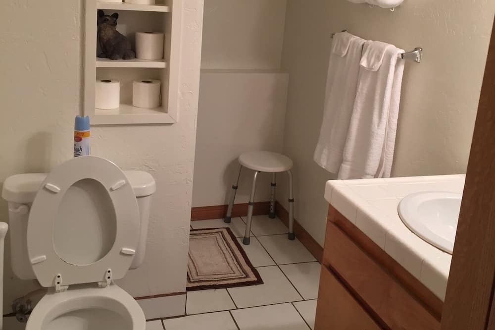 Photo of Bedroom in Bass Lake