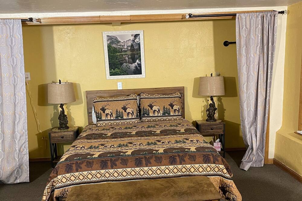 Photo of Bedroom in Bass Lake