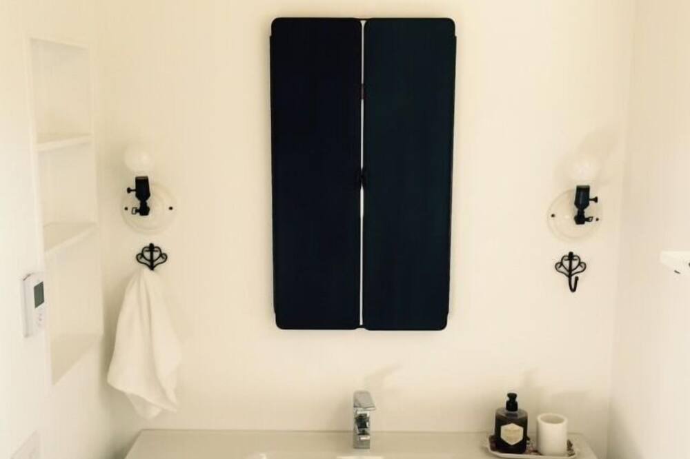 Photo of Bathroom in Santa Venetia