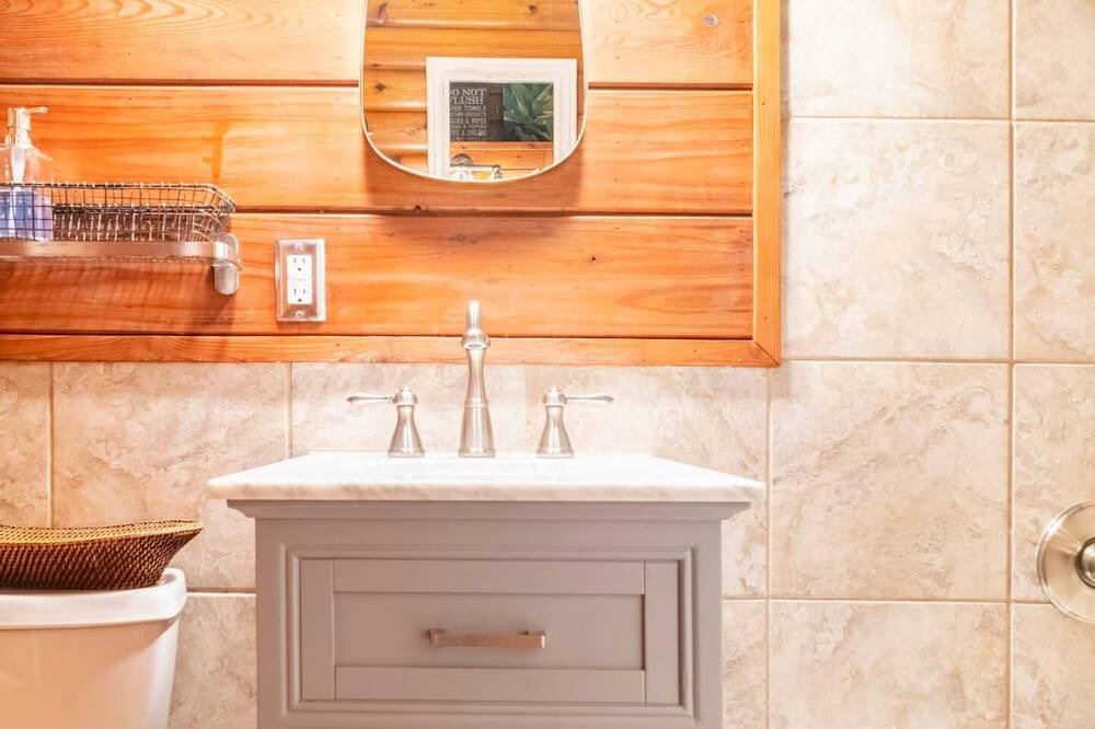 Photo of Bathroom in Cazadero