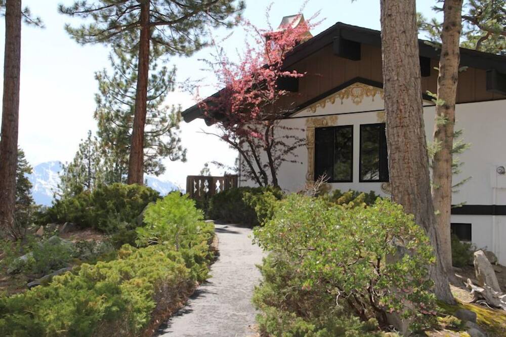 Photo of Others in Tahoe Tyrol