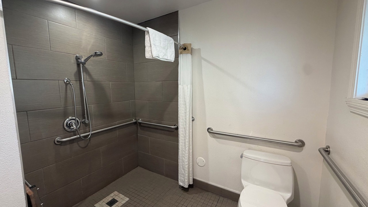 Photo of Bathroom in Tracy