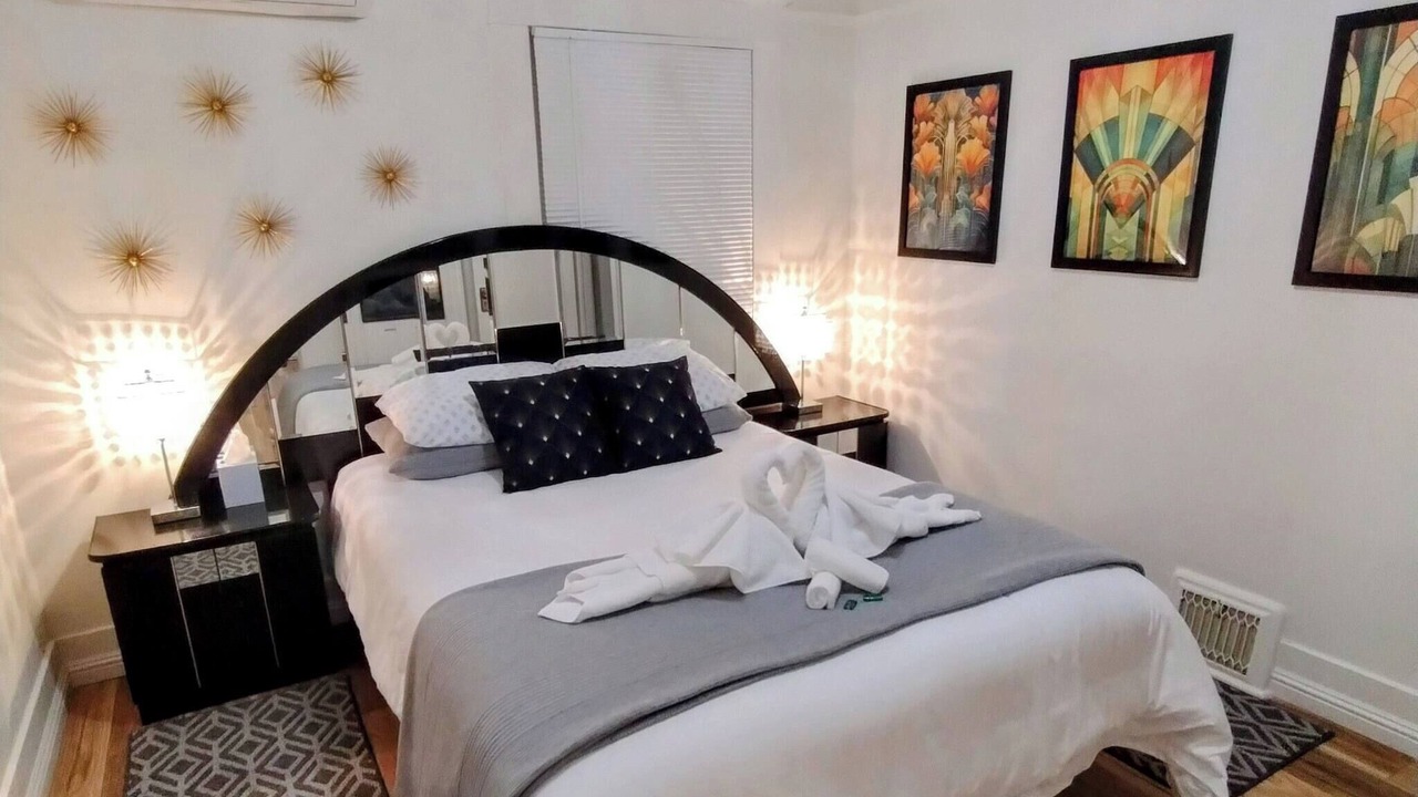 Photo of Livingroom in Midtown