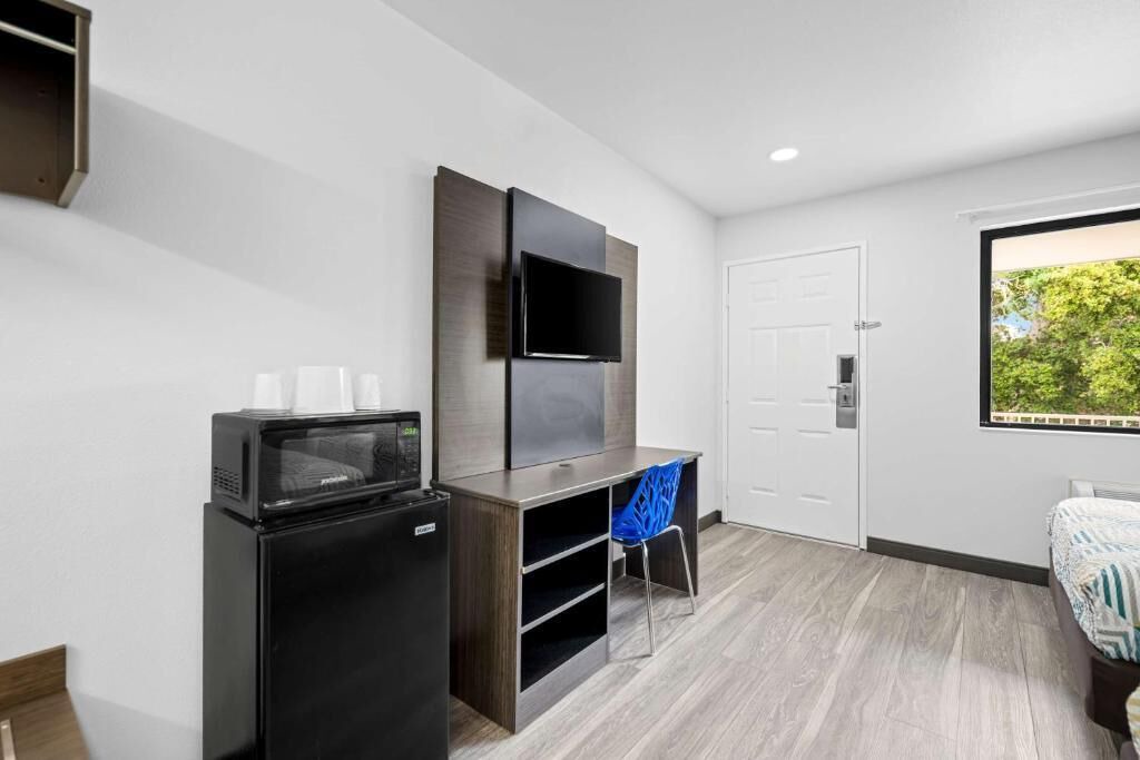 Photo of Bedroom in North Fremont Street