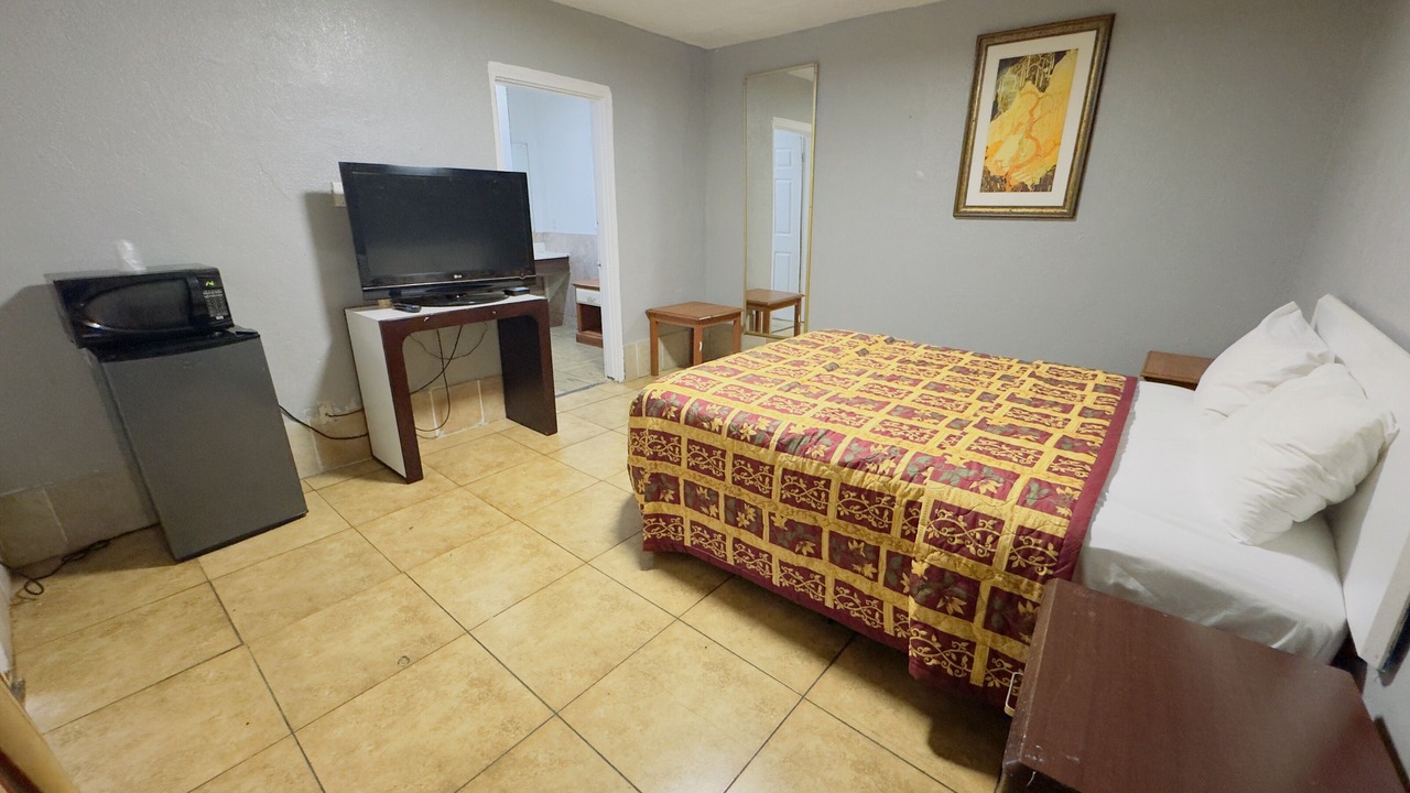Photo of Bedroom in Oakland