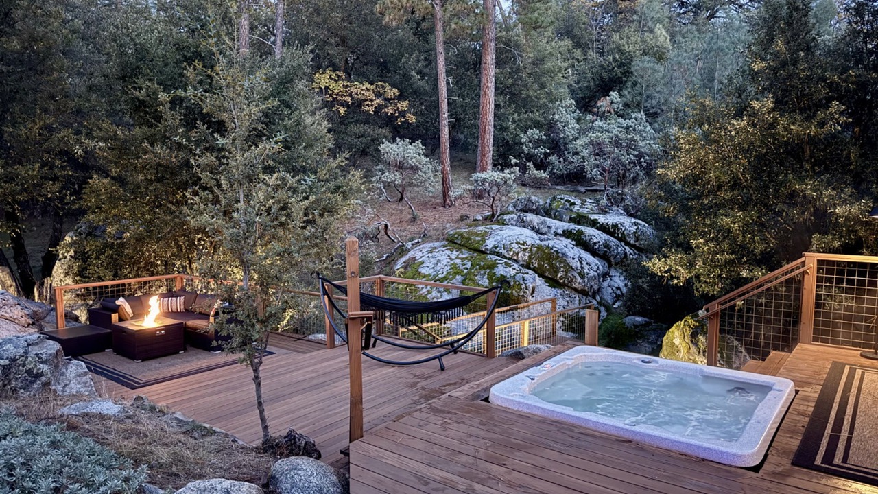 Photo of Others in Mariposa