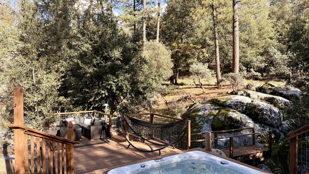 Photo of Others in Mariposa