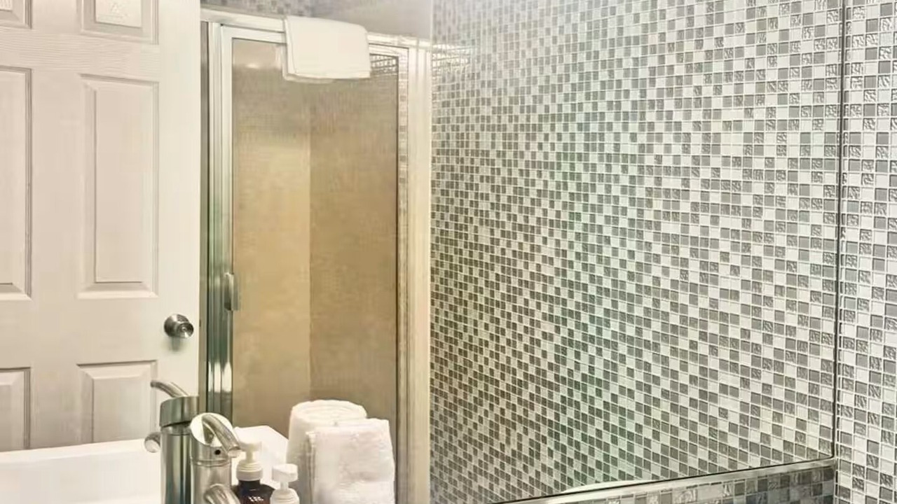 Photo of Bathroom in Bayshore Heights