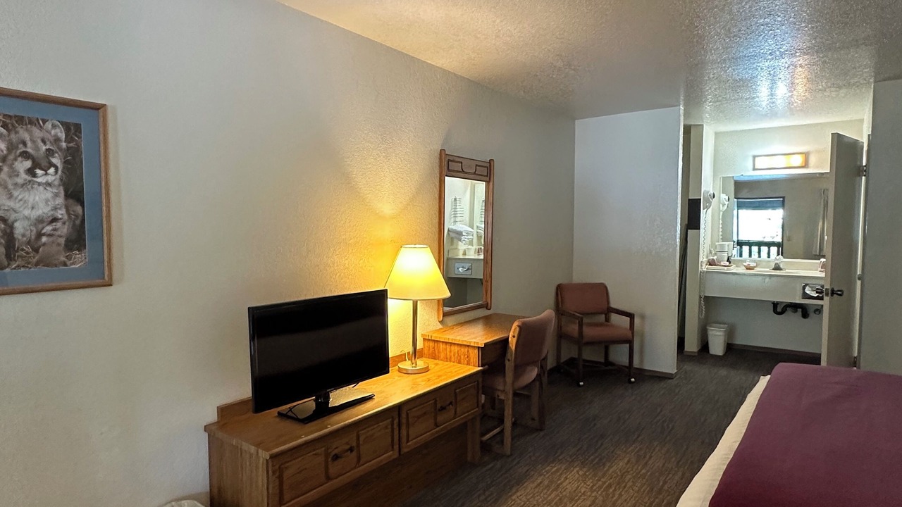 Photo of Bedroom in Mi-Wuk Village