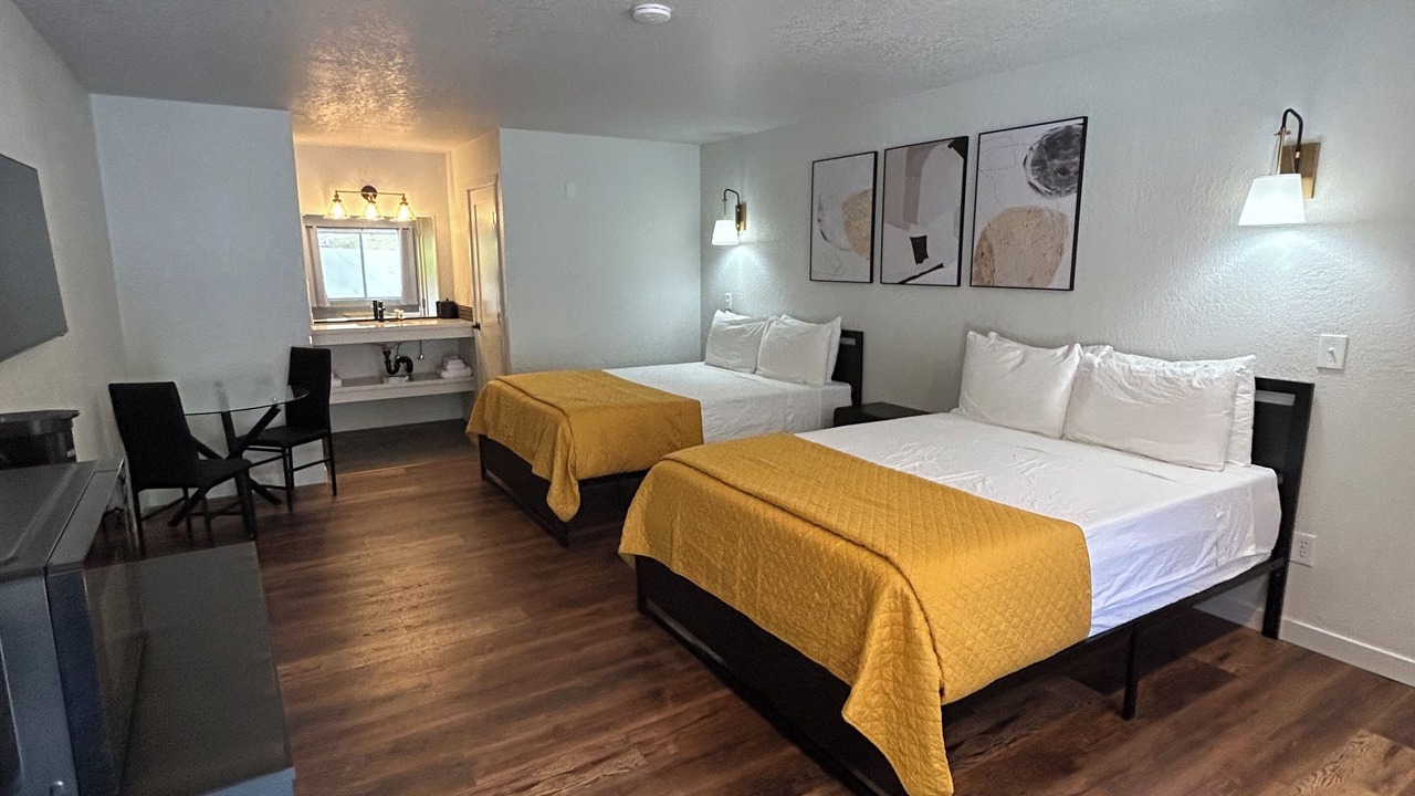 Photo of Bedroom in Mi-Wuk Village