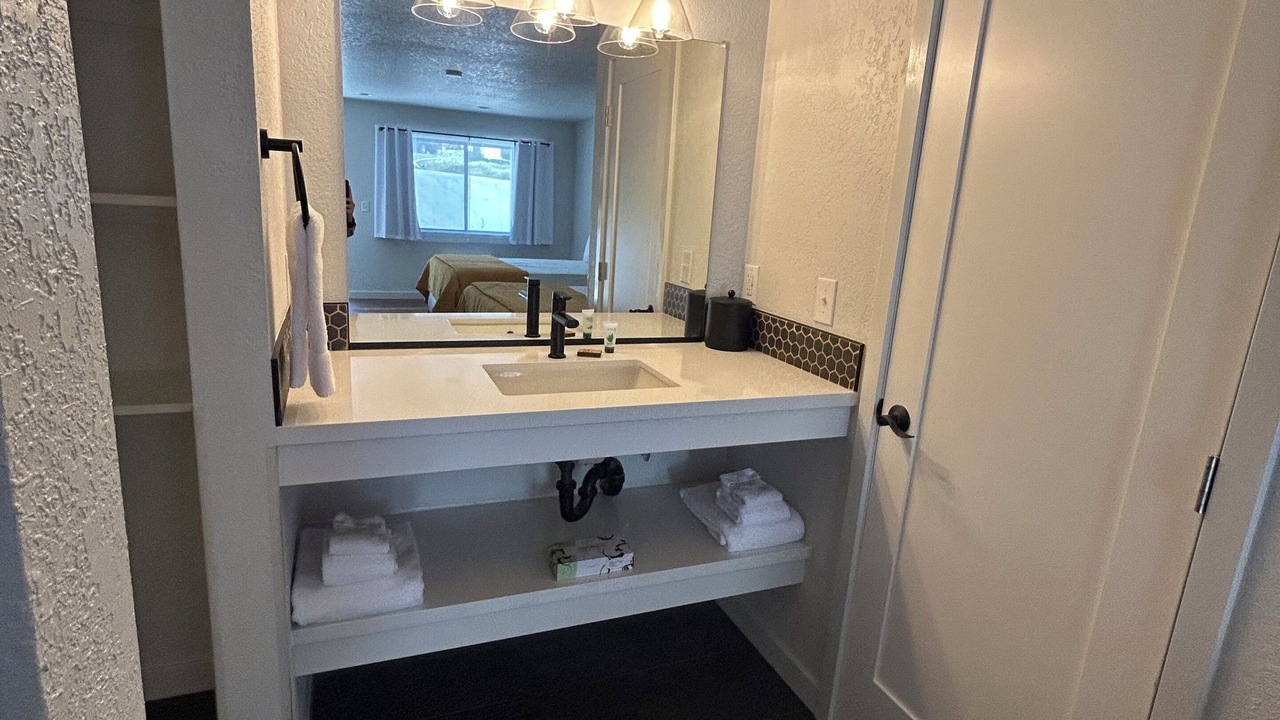 Photo of Bathroom in Mi-Wuk Village
