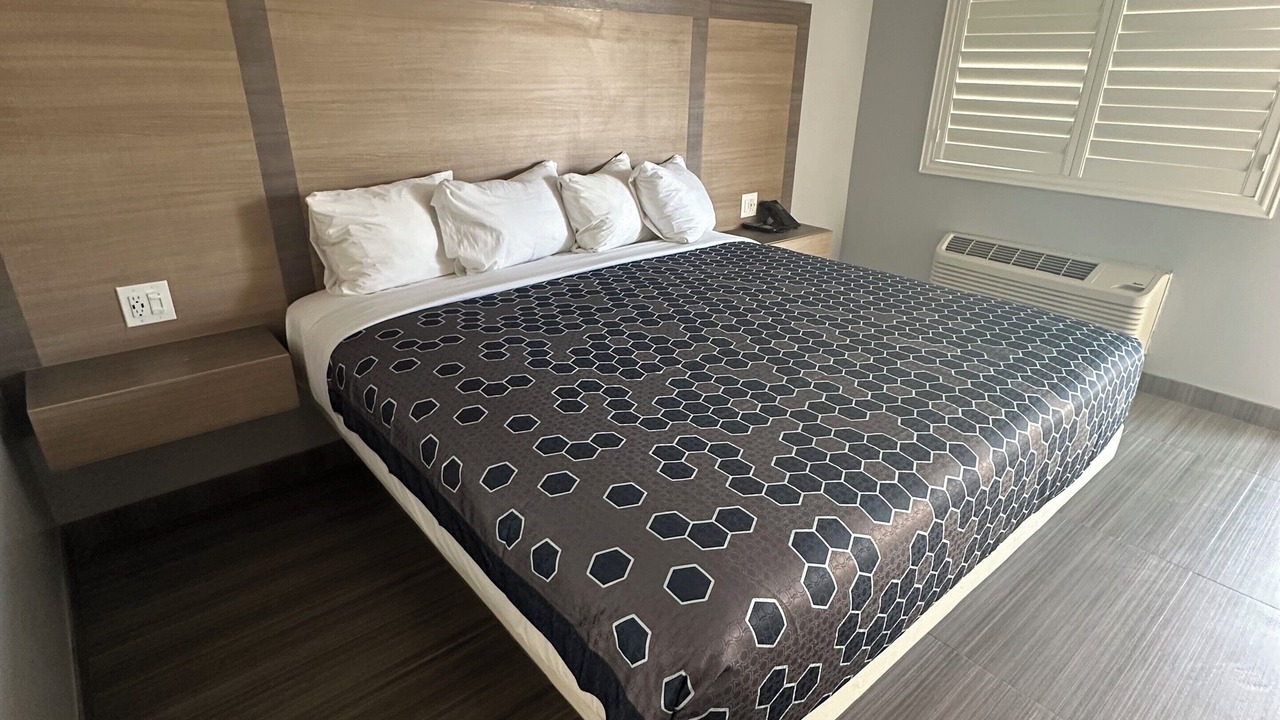Photo of Bedroom in Los Banos