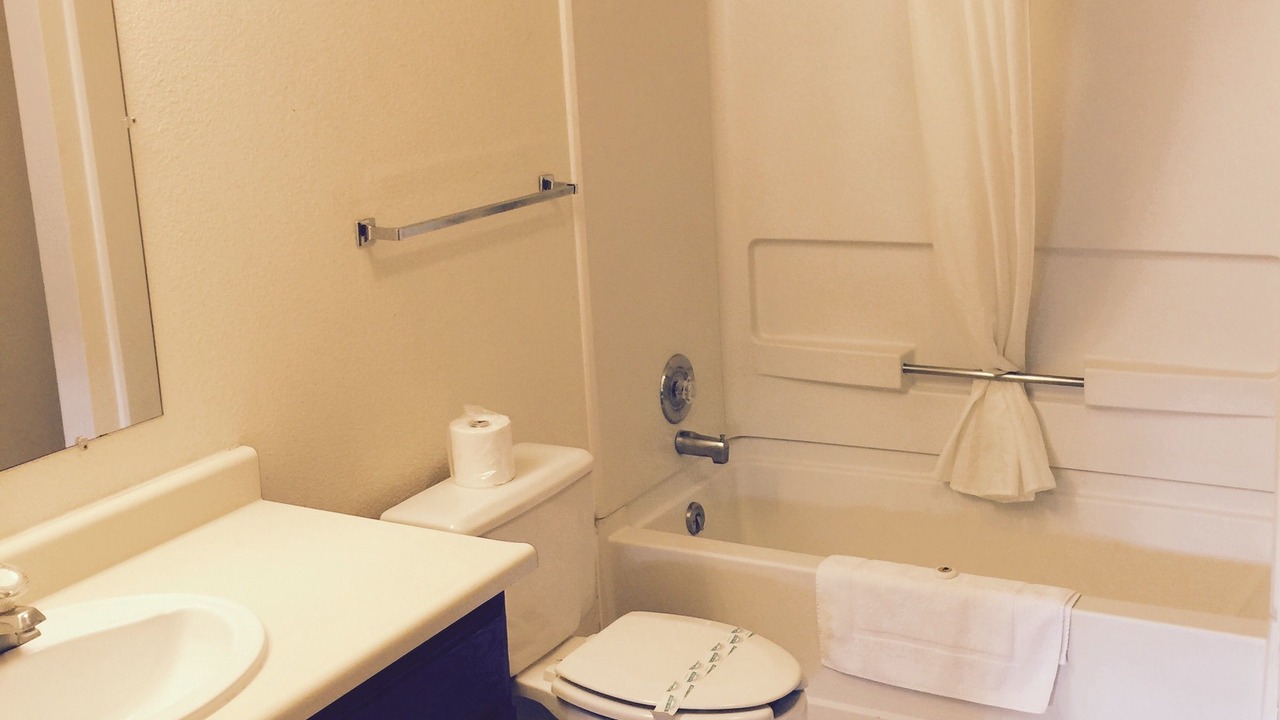 Photo of Bathroom in Lovelock