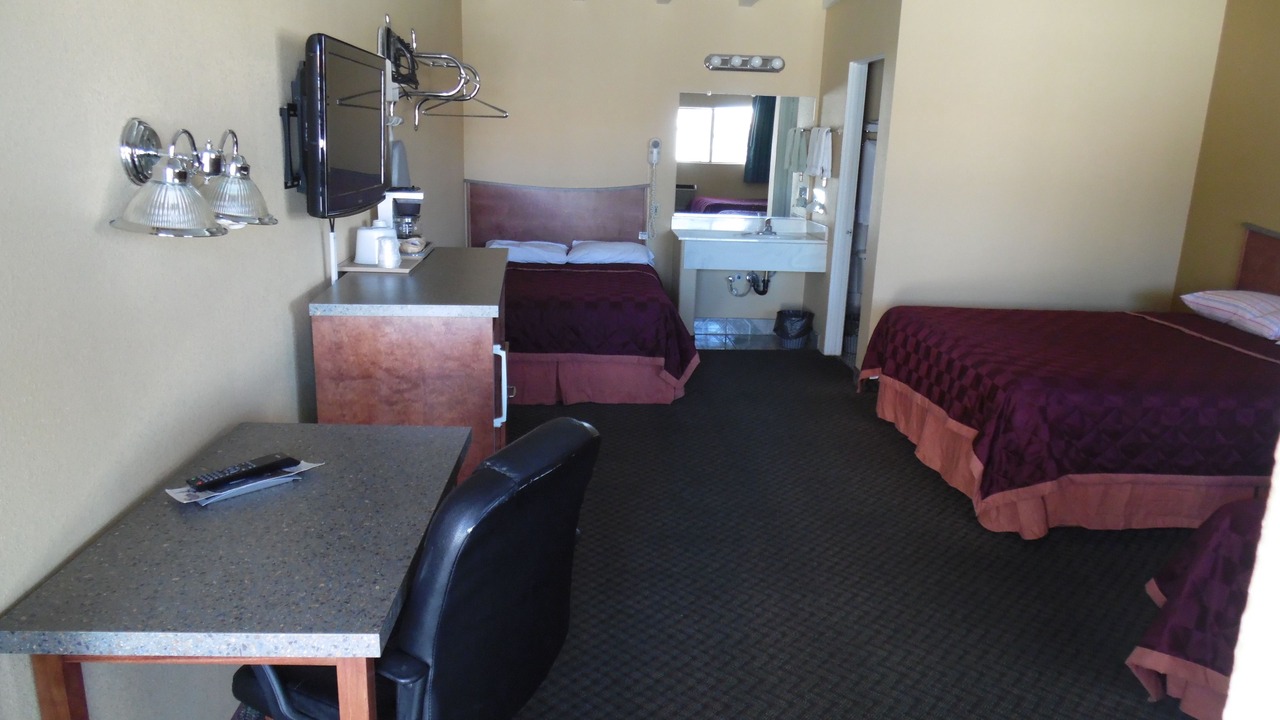 Photo of Bedroom in Lone Pine