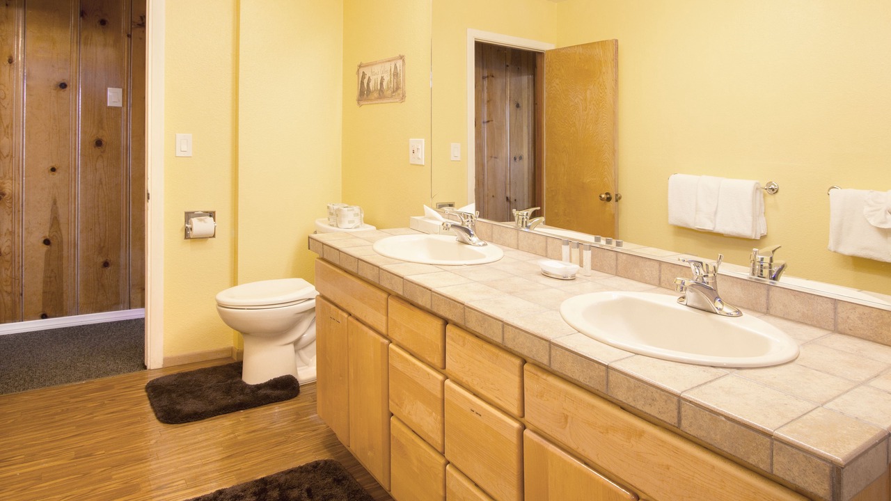 Photo of Bathroom in Mammoth Lakes