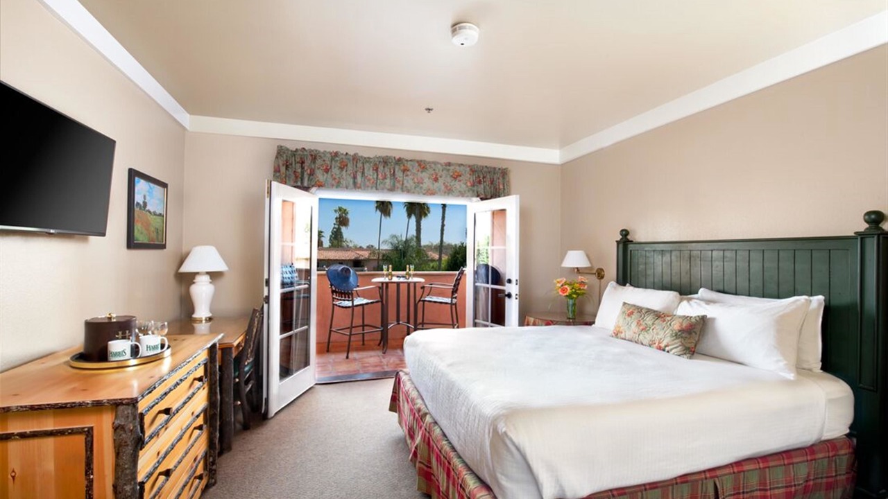 Photo of Bedroom in Coalinga