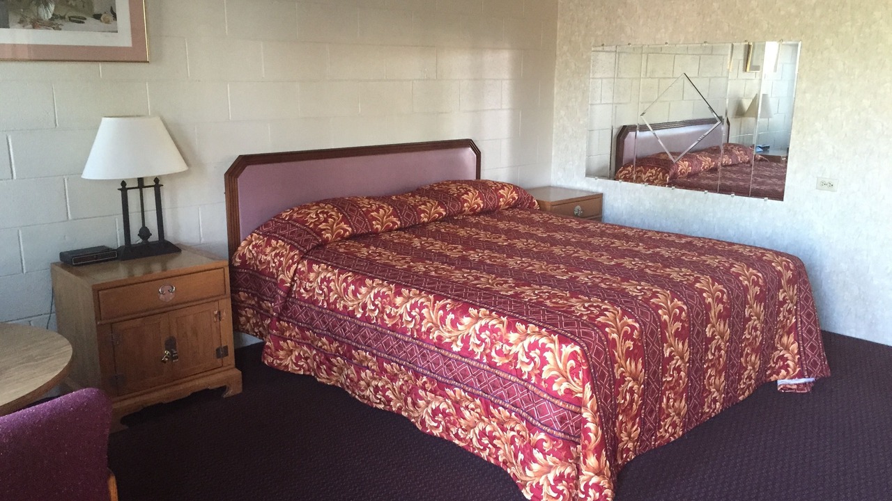 Photo of Bedroom in Tulare