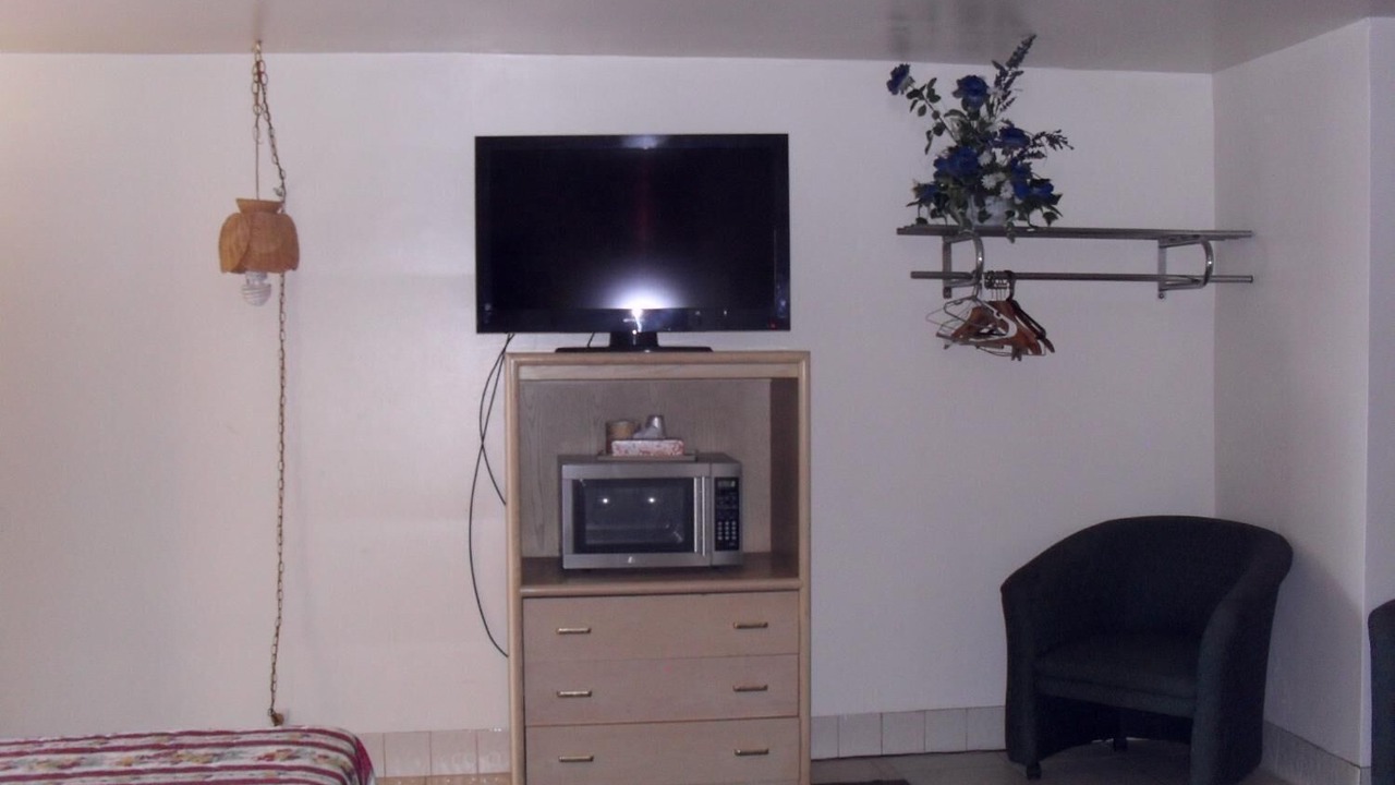 Photo of Livingroom in Boron