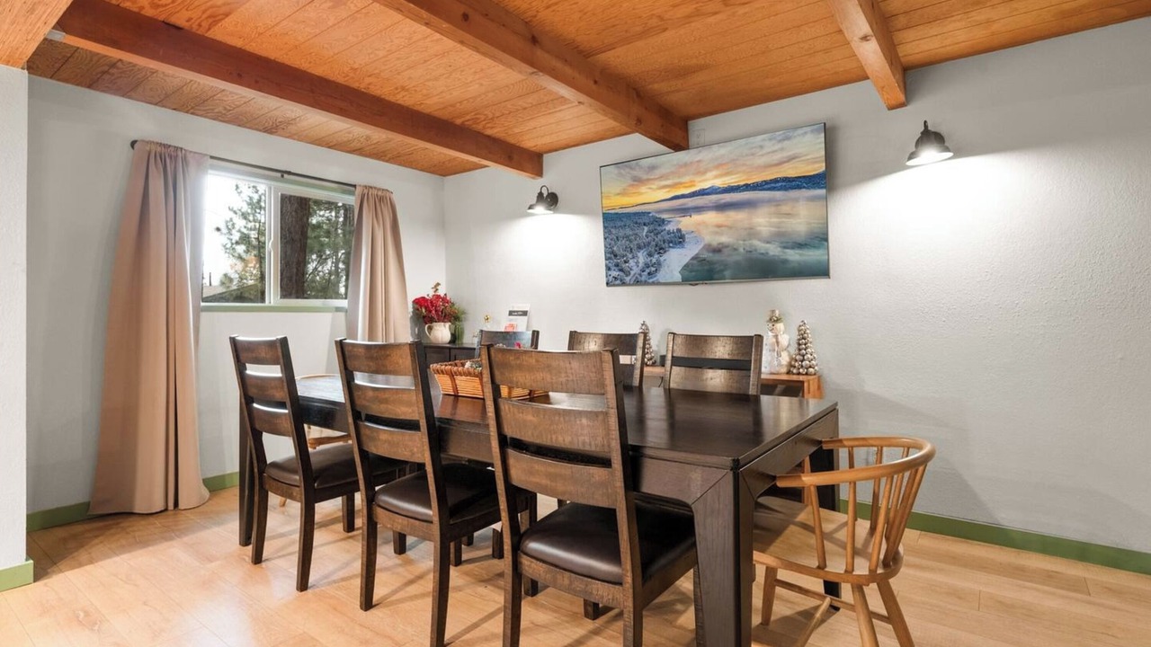 Photo of Livingroom in Big Bear Lake
