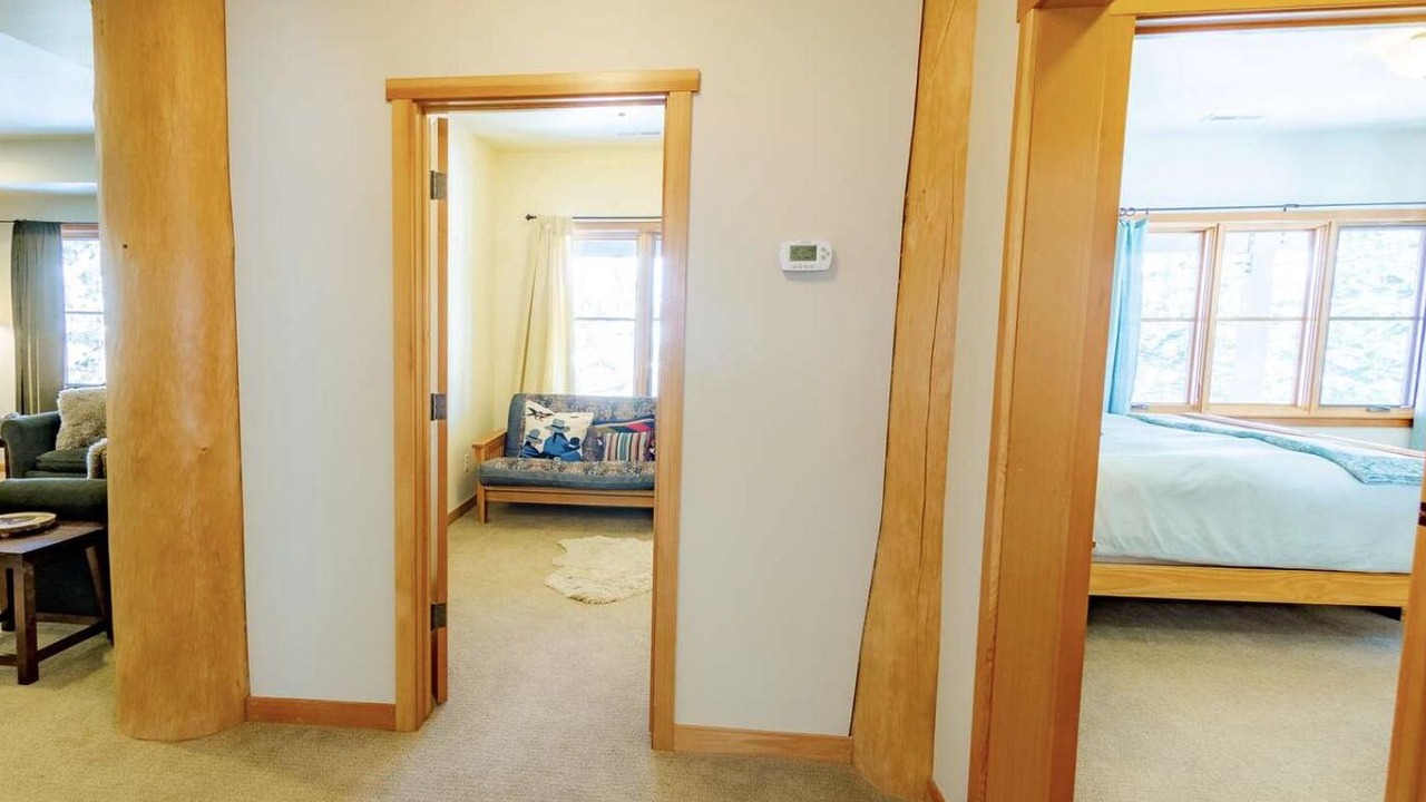 Photo of Livingroom in Kirkwood