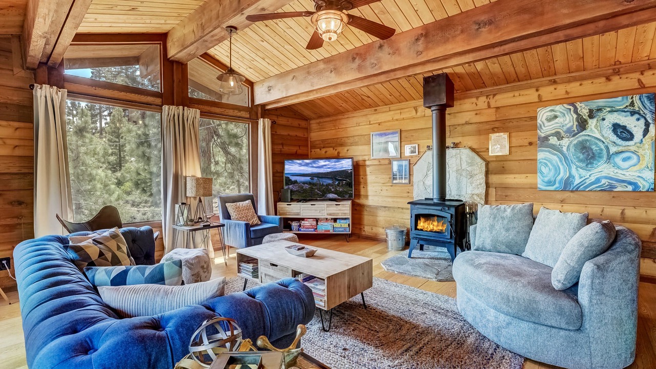 Photo of Livingroom in Lincoln Park