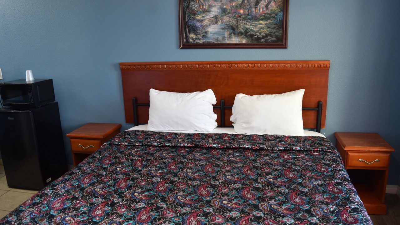Photo of Bedroom in Corcoran