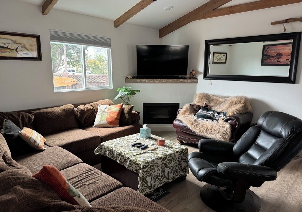 Photo of Livingroom in Baywood Park