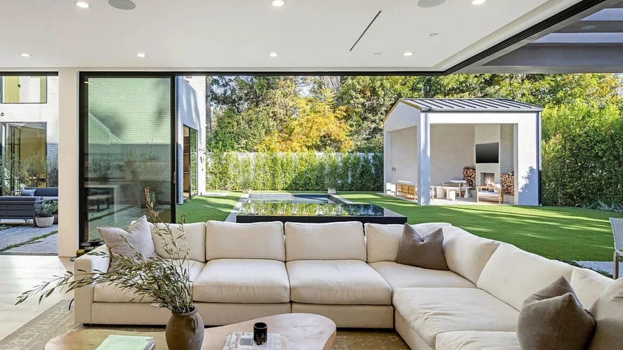 Photo of Patio Balcony in Encino