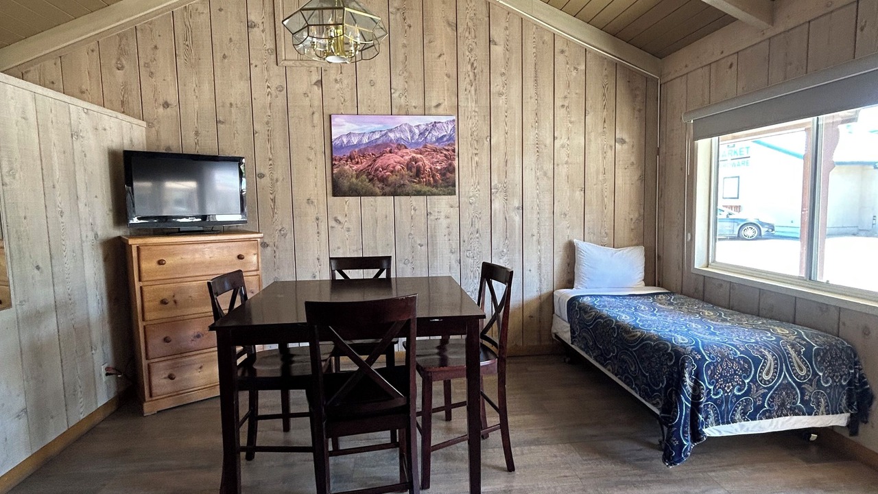 Photo of Bedroom in Big Pine