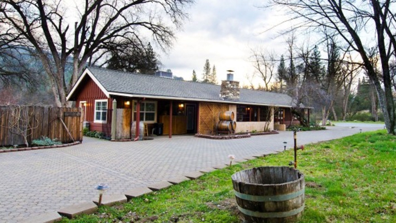 Photo of Others in Oakhurst