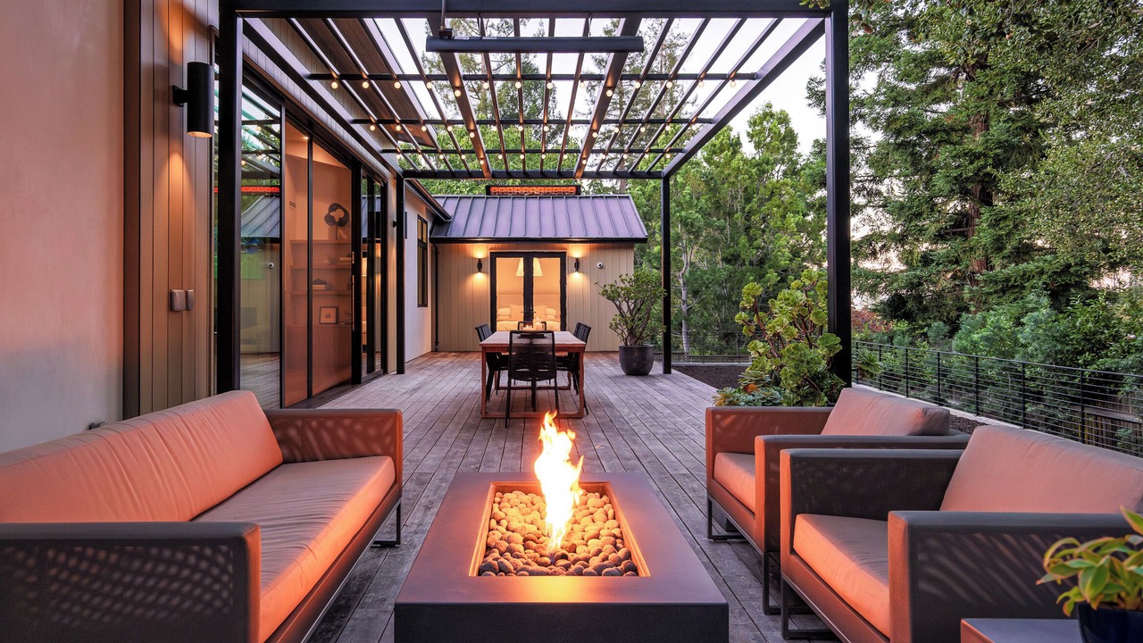 Photo of Patio Balcony in Sharon Heights
